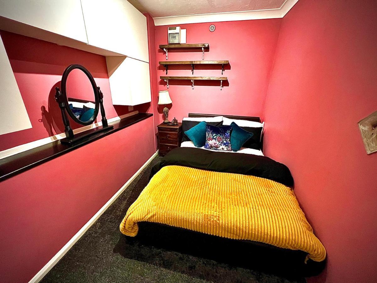 Apartment - Quirky Me1 Рочестер Экстерьер фото